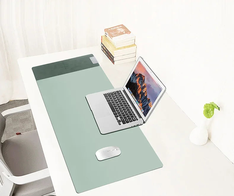 Großes Wireless Mousepad 15 W – Schnellladen, pure Oberfläche