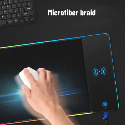 XXL RGB Wireless Charging Mousepad 800×300 mm – 15 W Qi, abgedichtete Oberfläche